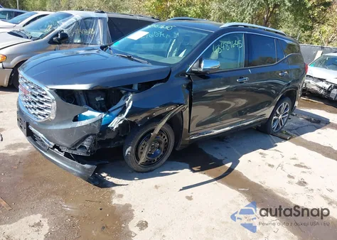 2019 GMC Terrain Denali z USA, uszkodzony, nr VIN 3GKALSEX5KL138477